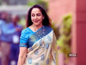 Hema Malini Reveals Early Career Shyness: Bollywood Icon Mistaken for Arrogant, Exclusive Interview